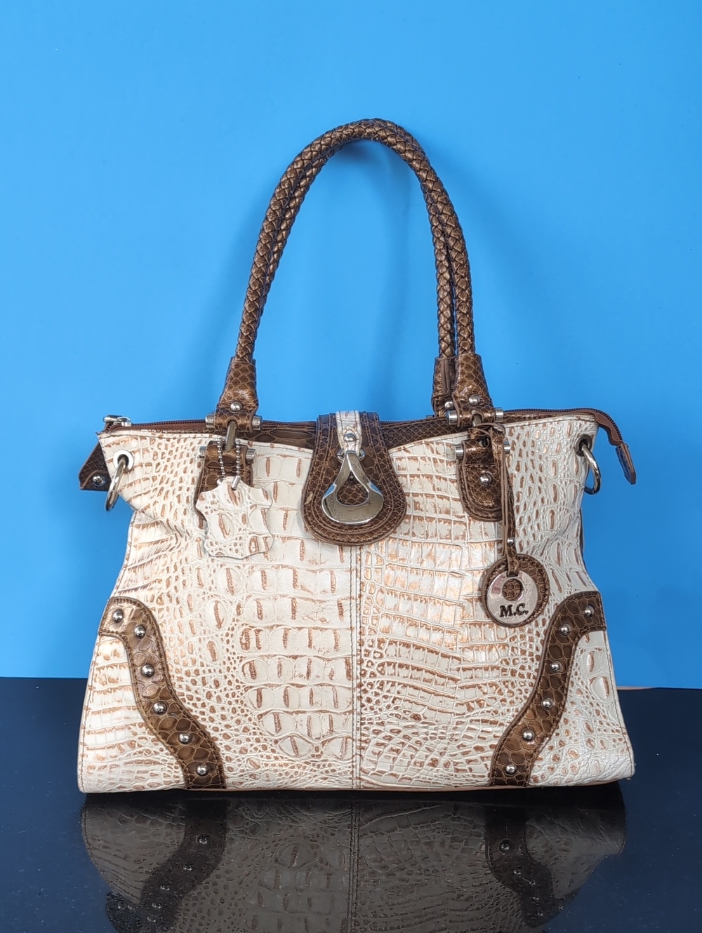 M.C. Embossed Croc-Effect Tote Bag in Cream and Brown Size 13+10+6